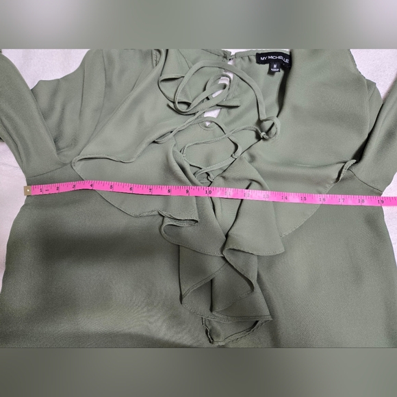 My Michelle Sage Ruffle Blouse Size M - Picture 8 of 10